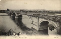 Vichy - Le Pont sur l'Allier - CPA 