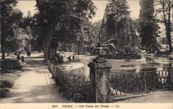 Vichy - Un Coin du Parc - CPA 