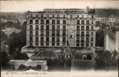 Vichy - L'Hotel Majestic - CPA 