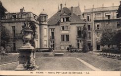 Vichy - Hotel de Pavillon de Sevigne - CPA 
