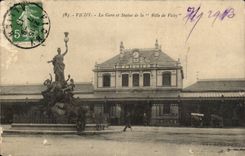 Vichy - La Gare et Statue de la Ville de Vichy - CPA 