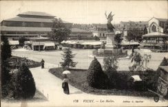 Vichy - Les Halles - CPA 