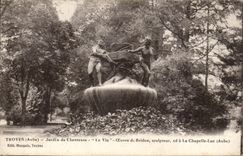 Troyes CPA Jardin of Chevreuse the wine Works of Briden sculptor to the Luc vault