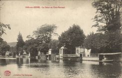 Bar on the Seine CPA the Seine with the Ferrand Hook
