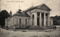 Stab auf den Gerichten Seine-CPA