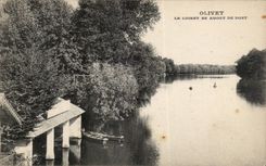 Olivet CPA Loiret upstream of the bridge