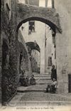 Menton - a Street of the Old City - children - CPA