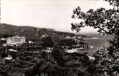 Issabres - Garonnette and the Residence - CPA