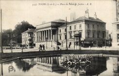 Tours - Place du Palais de Justice - CPA 
