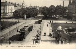 Tours - La Place de Palais de Justice - CPA 