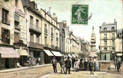 Tours - Fontaine de Beaune - Quincaillerie - la Place - CPA 