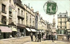 Tours - Fontaine de Beaune - Quincaillerie - la Place - CPA 