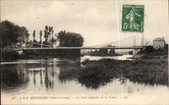 L'ile Bouchard CPA Le pont suspendu sur la Vienne