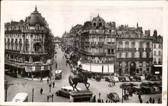 Orleans CPA Statue of Jeanne of arc the street of the Republic