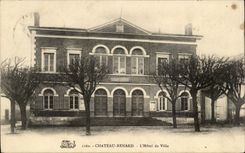 Chateaurenard CPA the town hall