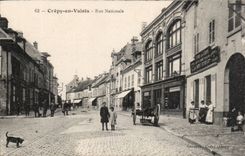CPA Crepy in Valois national Street
