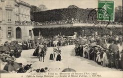 Compiegne CPA Festivals in der Ehre von Jeanne des Bogens losten vom historischen Prozessionsritter und -verkundern auf