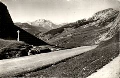 MODERN CARD Collar of the colombiere Seen on the Spinner