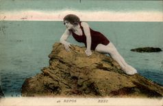 Sea bathings Rest CPA Bather (woman folklore costume)
