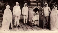 CPA the Mount Gilds Hydropathic establishment Groupe bathers