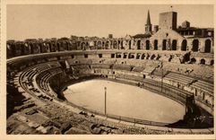 Arles - Ansicht des Innenraums der Arena - CPA