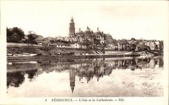 Perigueux CPA the isle and the cathedral