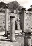 CPSM Vaison the Roman Gantry of Pompee and Statue of Sabine