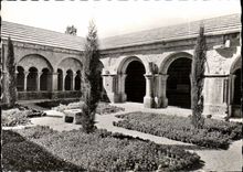 CPSM Vaison the Roman the garden of the cloister