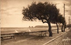 CPA Hendaye Boulevard of the beach two Twins