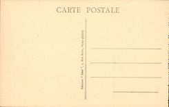 CPA Auvergne View of the lake Pavin At the horizon the Mounts Gilds