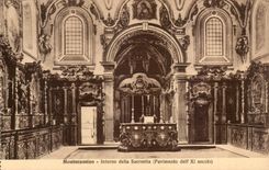 Italy Italia Badia di Montecassino CPA Interno beyond screstia (pavimento LED 11 secolo)