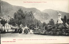 CPA Luchon the park of the Quincunxes and Statue of the valle of the Lily