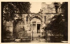Nimes - Garten des Brunnens - der Tempel von Diane - CPA
