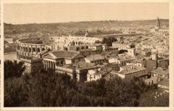 Nimes - Ansicht uber die Stadt und die Arena - CPA