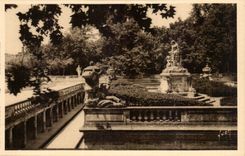 Garten Nimes-CPA der romischen Bader des Brunnens