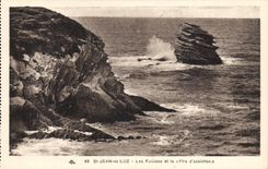 Saint Jean de Luz CPA Les falaises et la pile d'assiettes