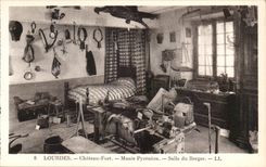 Lourdes - the Castle Fort - Room of the shepherd - Pyrenean Museum - CPA