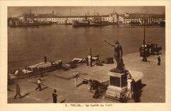 CPA Toulon squares It port