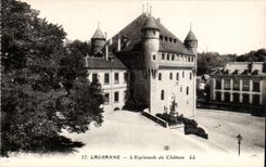 Suisse Lausanne CPA L'esplanade du chateau