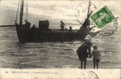 Berck Beach - Sunset - child - boat - CPA