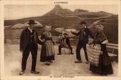Auvergne - Folkore - Costumes - Dance - Bouree - - CPA