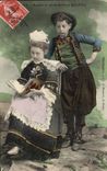 Folklore - Costume - Brittany - Children - After the Distribution of price - CPA