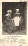 Folklore - Costumes - Brittany - Little girl and Grandmere - - CPA