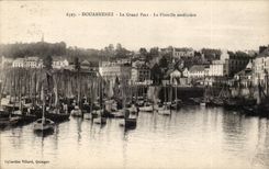 Douarnenez - the Large Port - the Flotilla - sardiniere CPA