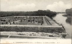 Chenonceaux - Le Chateau - Le Jardin et le Cher - CPA 