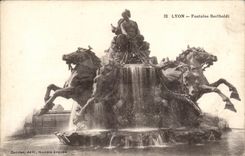 Lyon - Brunnen Bartholdi CPA