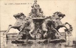 Lyon - Bartholdi Brunnen - CPA