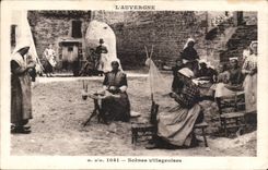 Auverne - Scene Villagers - CPA (trades tisseuse ropemaking machine)