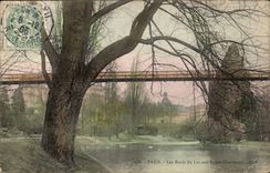 CPA Paris Chaumont Hillocks edges of the lake