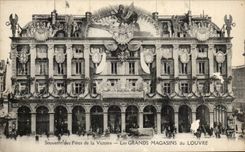 CPA Paris Souvenir des Fetes de la Victoire Les grands magasins du Louvre